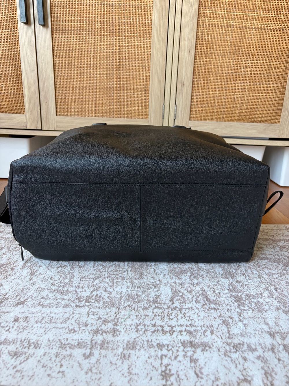 Away “the everywhere” Black Pebbled Leather Weekender Duffel Bag - Picture 6 of 11